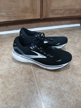Brooks Men's Black Ghost 15 Running Shoes